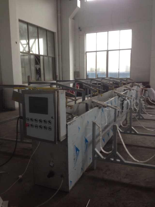 氣動鋼管水壓機