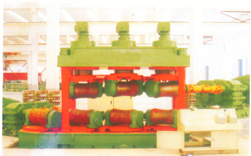 426雙向驅(qū)動矯直機(jī) 426雙向驅(qū)動矯直機(jī)